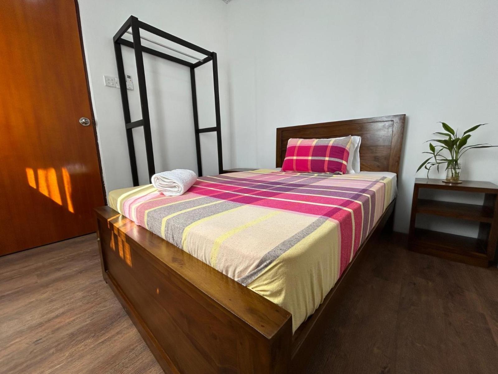 Готель Jays Guest - Rajagiriya Colombo Номер фото